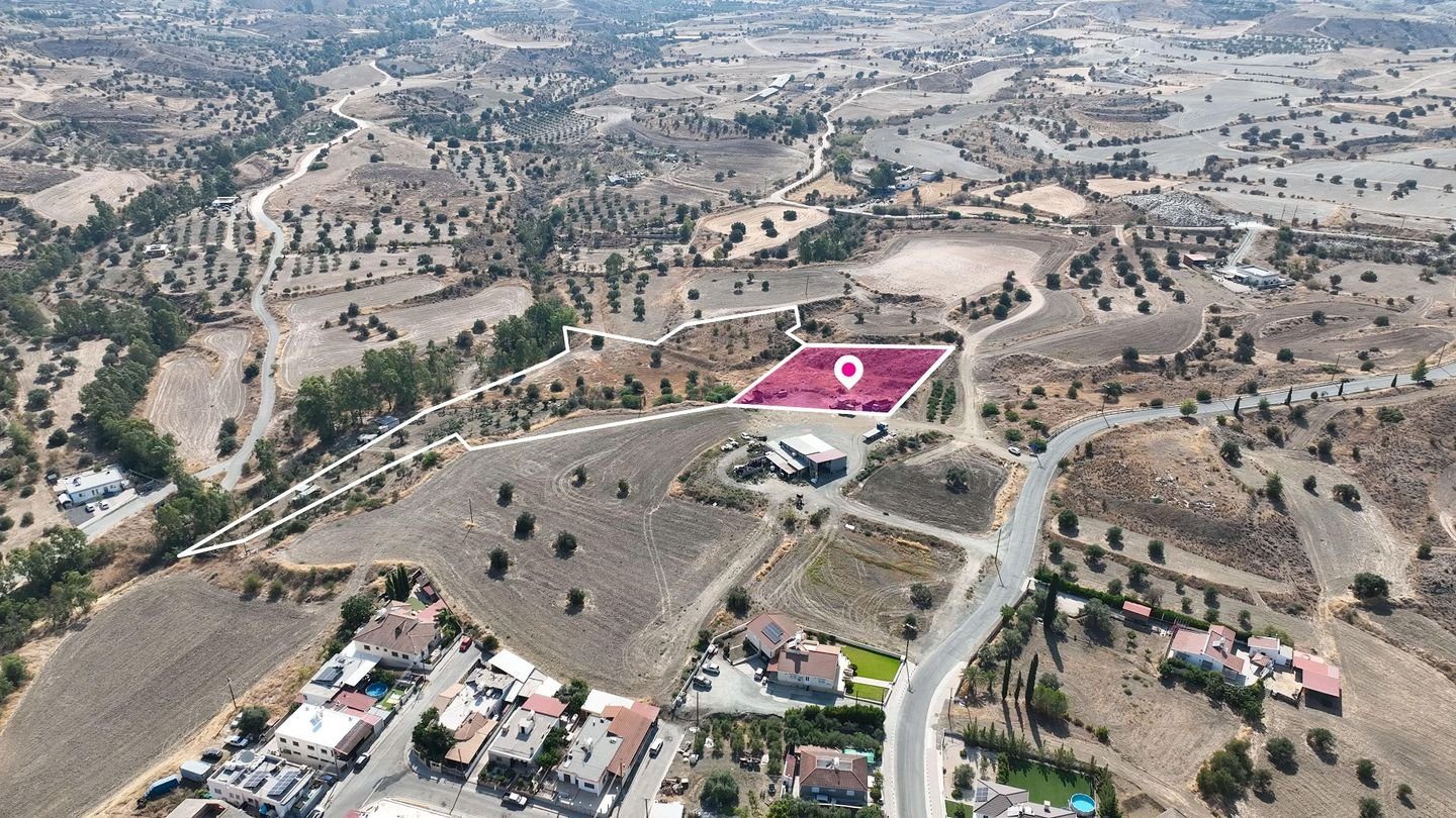 Share of a residential field in Analiontas, Nicosia photo 3