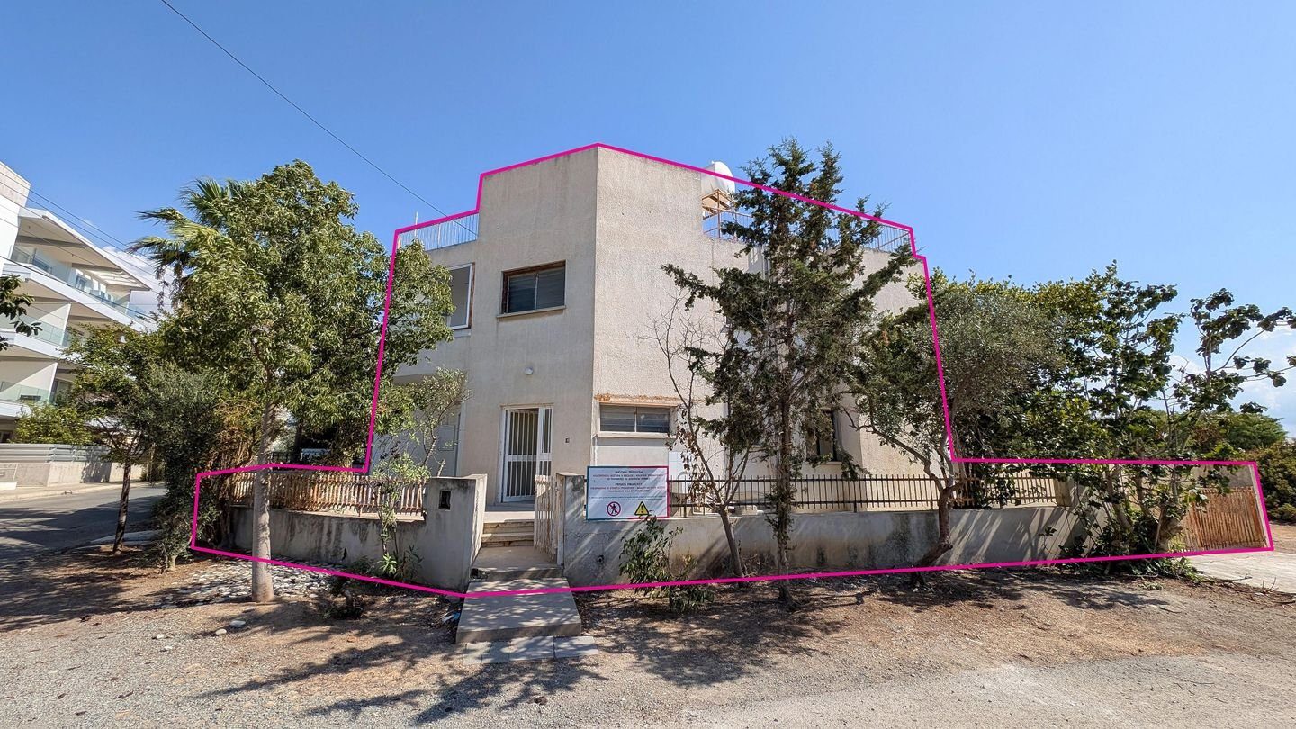 Residential Building with two apartments in Panagia, Nicosia photo 3