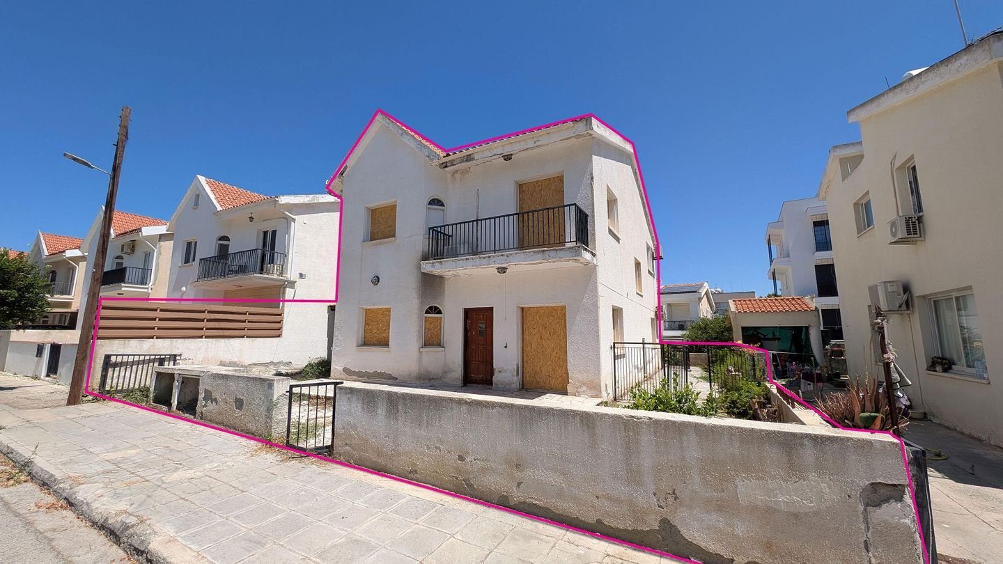 Detached Four-Bedroom Renovation Project in Egkomi, Nicosia photo 2