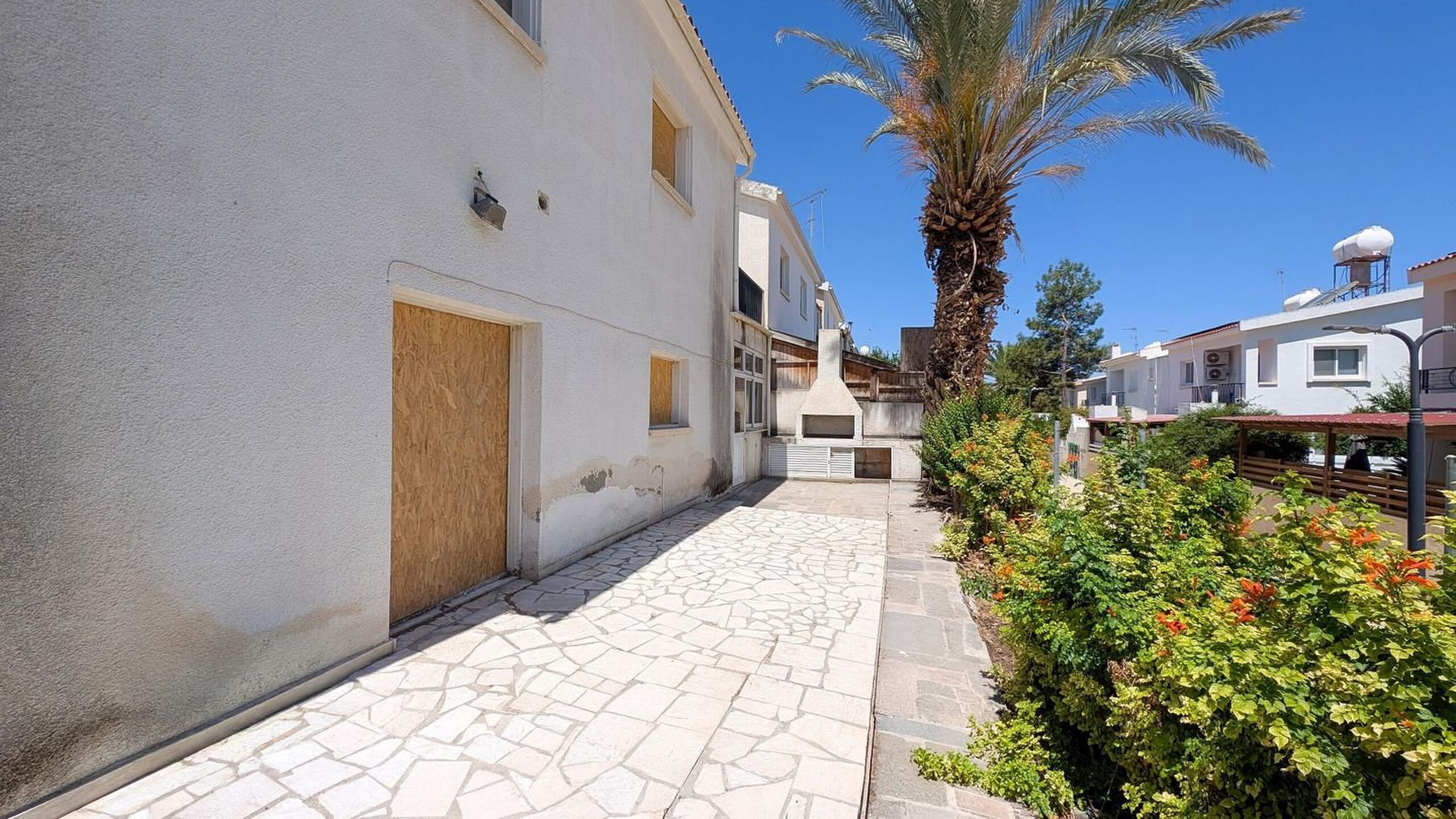 Detached Four-Bedroom Renovation Project in Egkomi, Nicosia photo 5