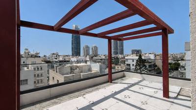 2 BR Penthouse in Neapolis, Limassol thumbnail 1