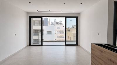 2 BR Penthouse in Neapolis, Limassol thumbnail 4