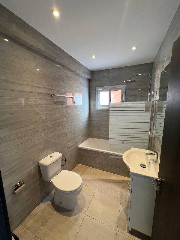 3 BR Apartment in Neapolis, Limassol photo 10