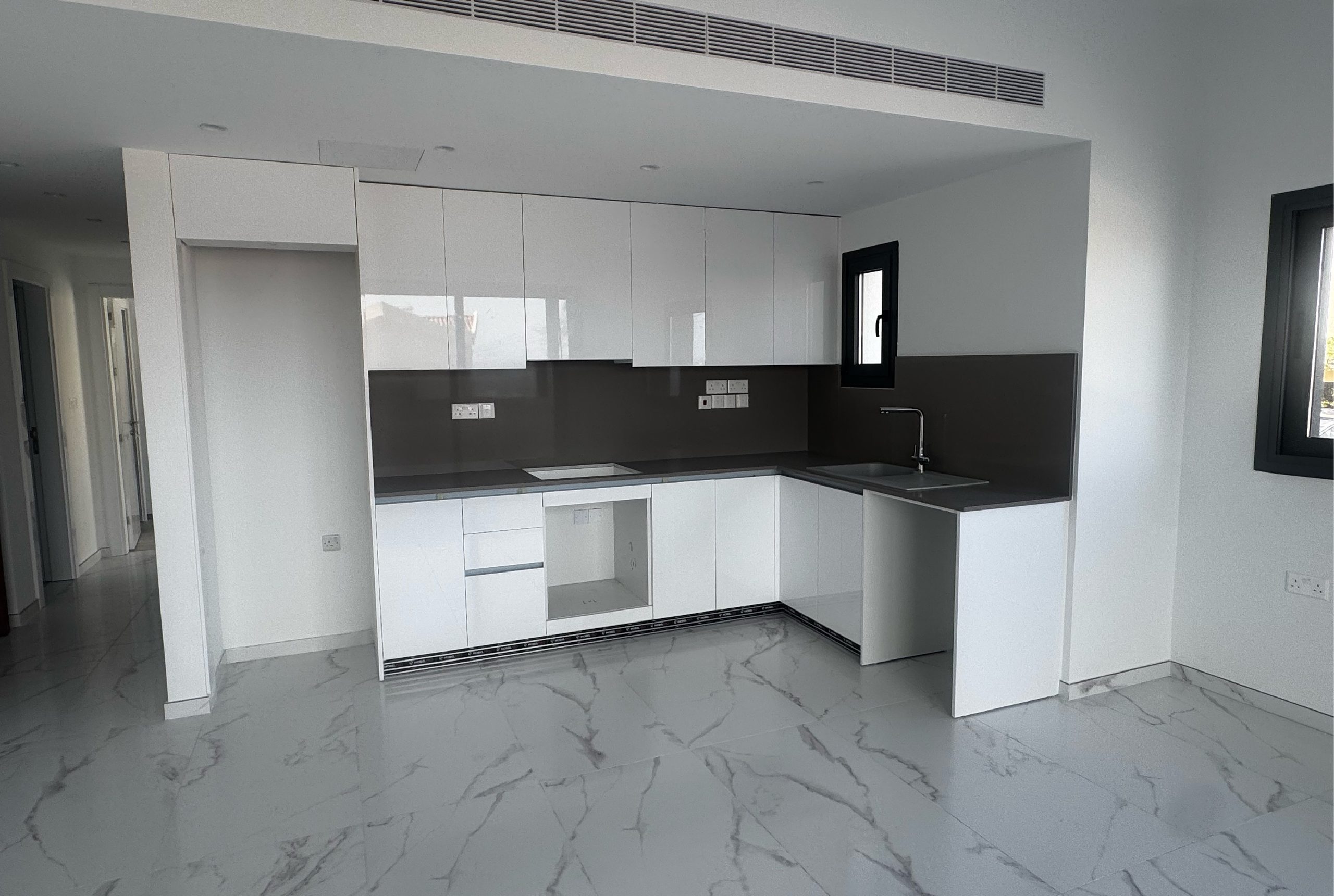 2 BR Apartment in Agios Athanasios, Limassol photo 2