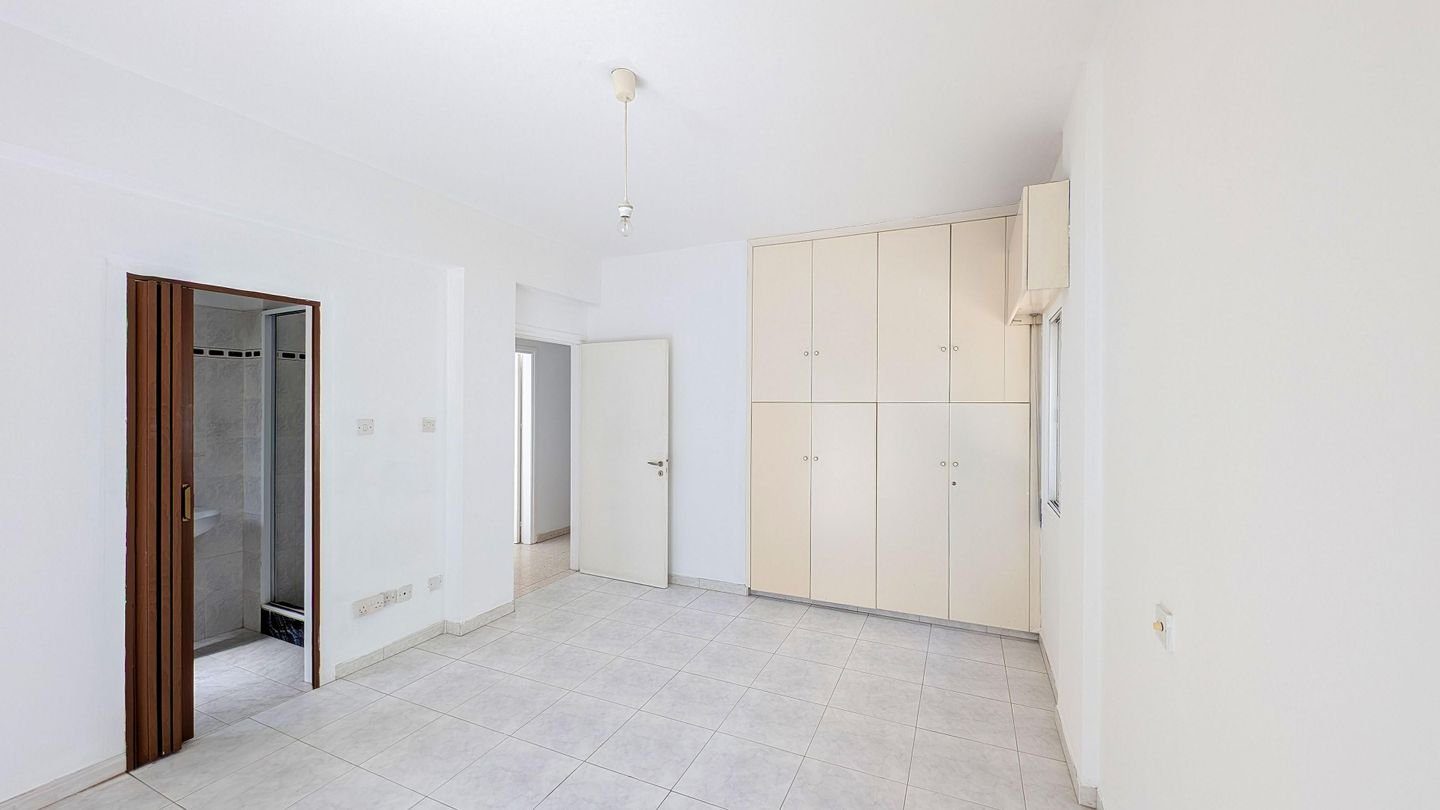 Three-bedroom apartment in Ag. Konstantinou & Elenis, Nicosia photo 11