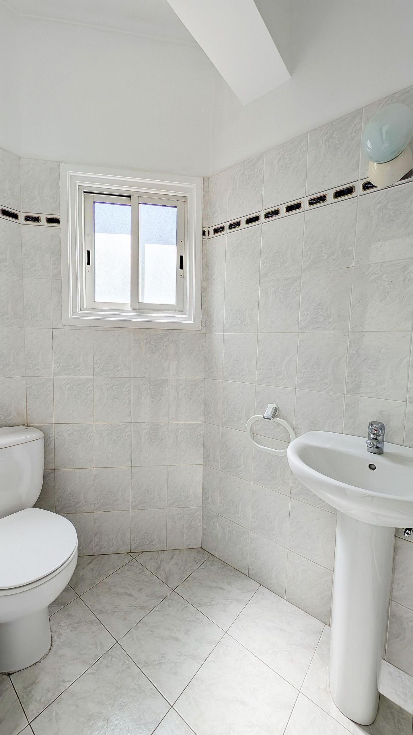 Three-bedroom apartment in Ag. Konstantinou & Elenis, Nicosia photo 16