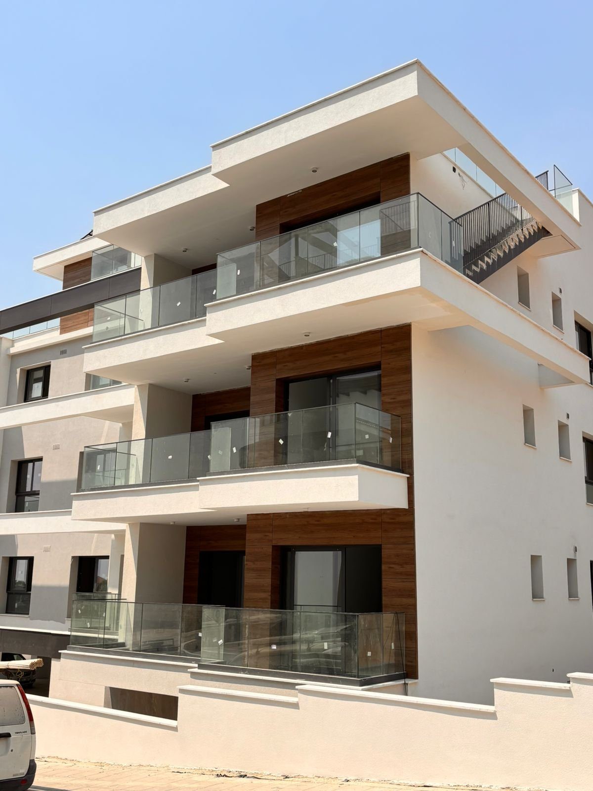 3 BR Penthouse in Mesa Geitonia, Limassol photo 9