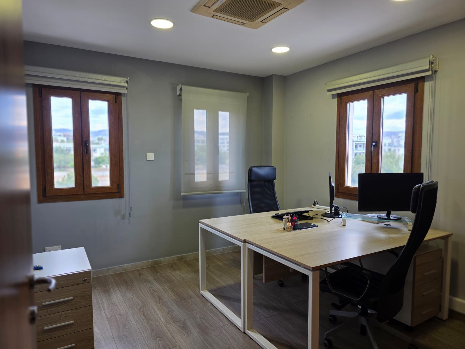 Luxury Office Penthouse in Agios Athanasios, Limassol photo 2