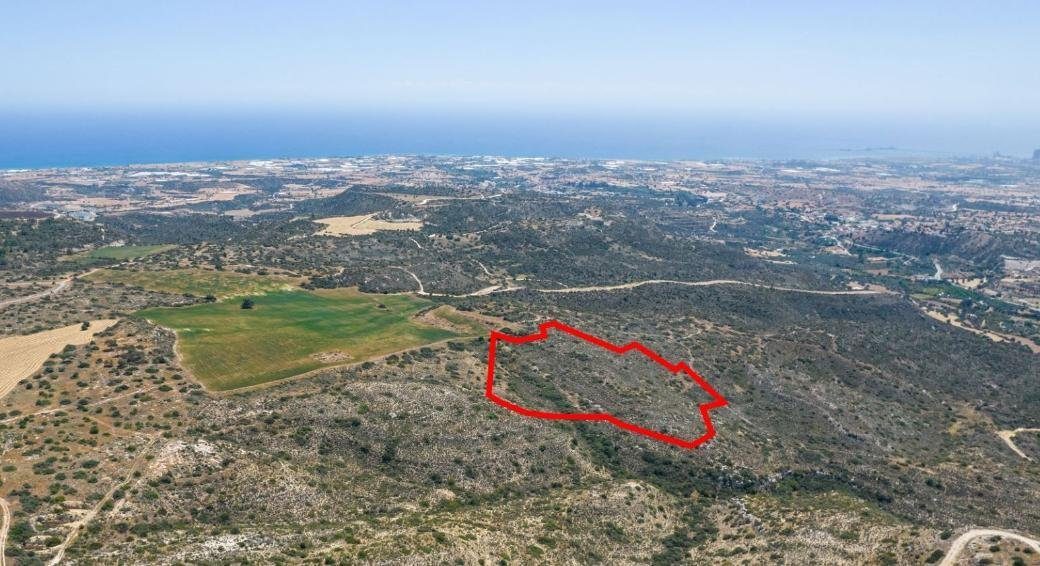 Agricultural field in Choirokoitia, Larnaca photo 2