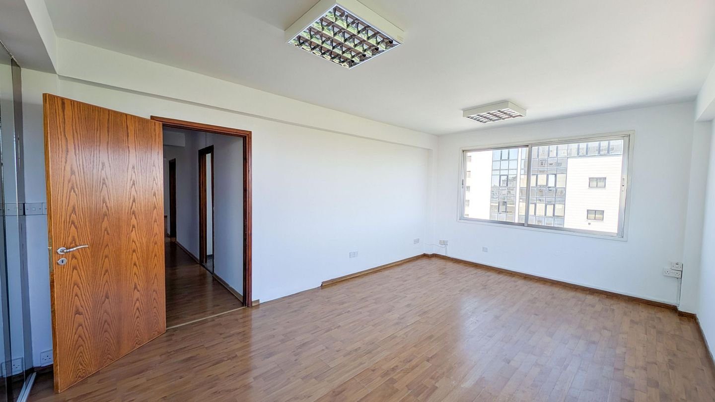 Office space in Trypiotis, Nicosia photo 6