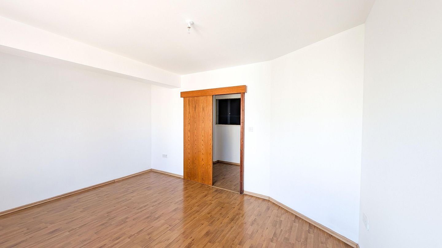 Office space in Trypiotis, Nicosia photo 9