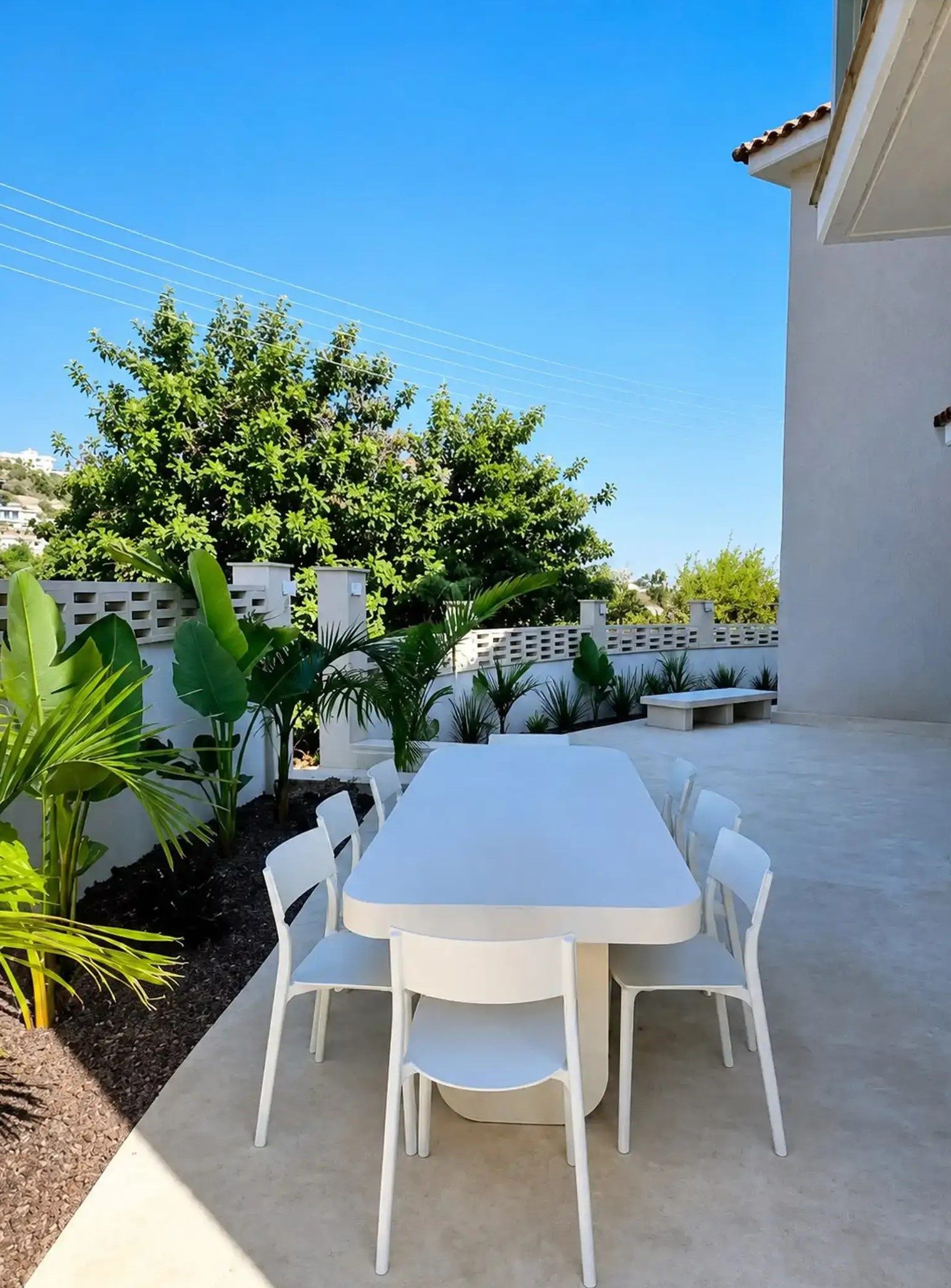 3 BR Villa with Sea Views in Agios Tychonas, Limassol photo 8
