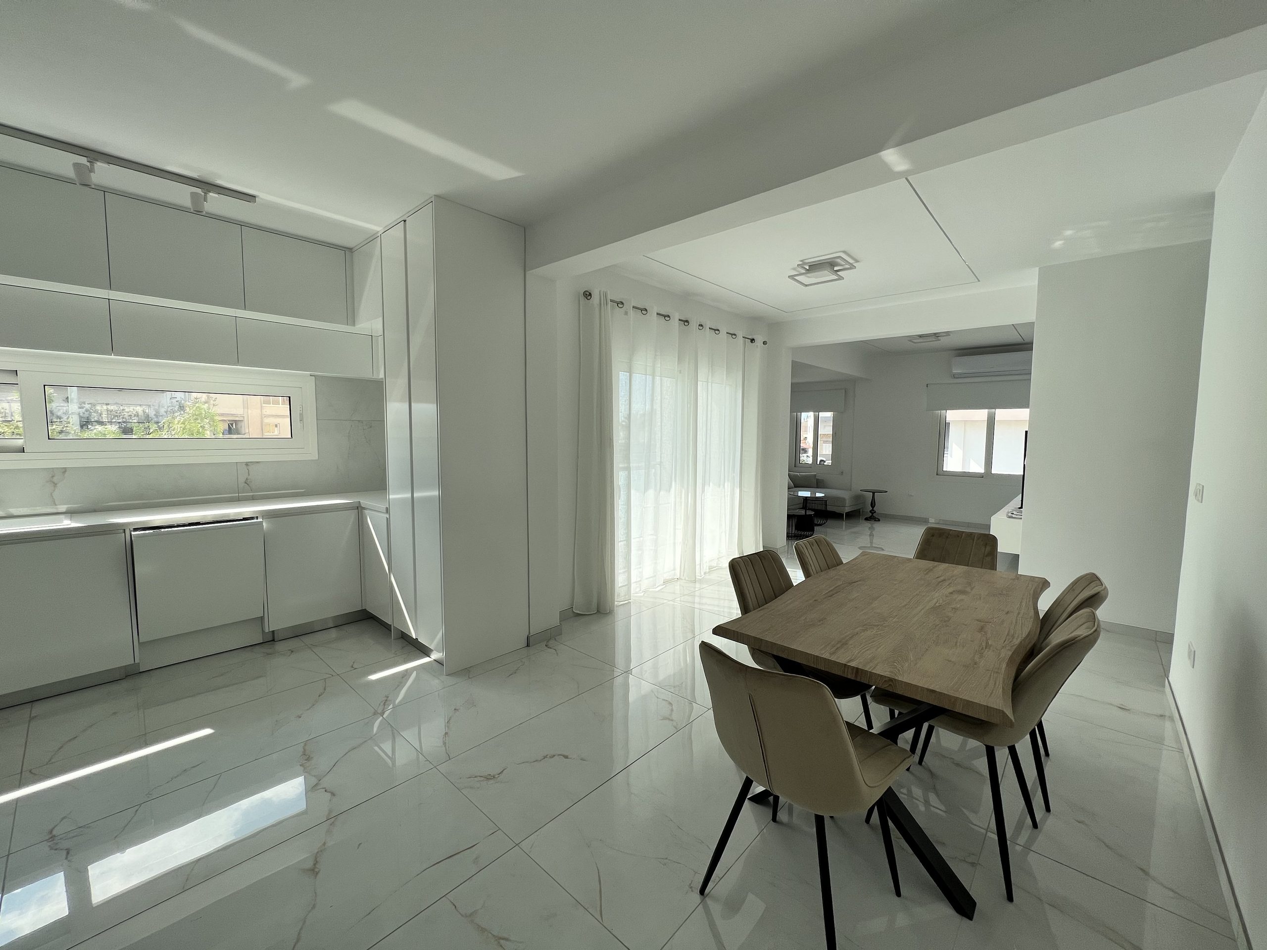 2 BR Apartment in Mesa Geitonia, Limassol photo 1