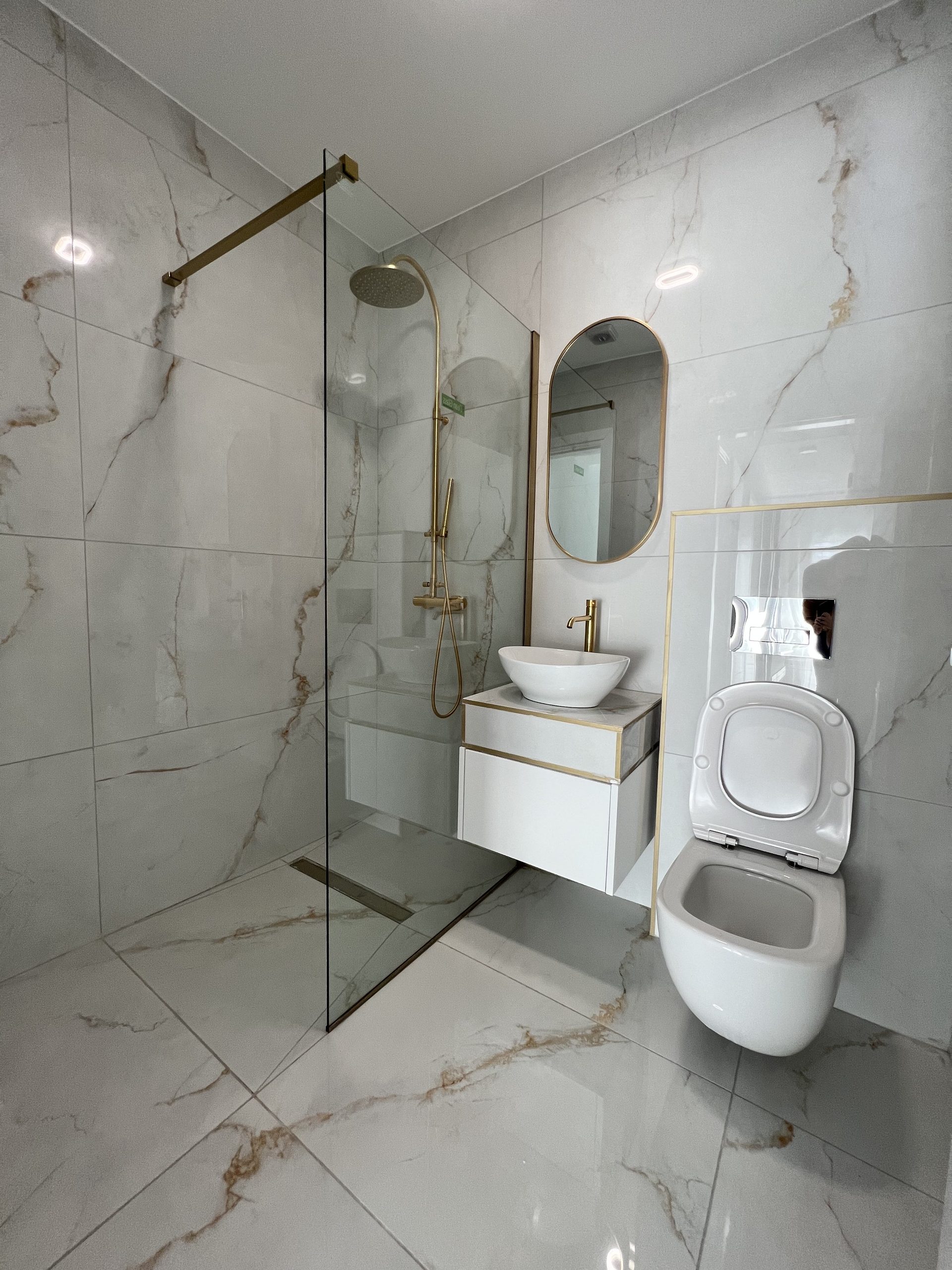 2 BR Apartment in Mesa Geitonia, Limassol photo 7