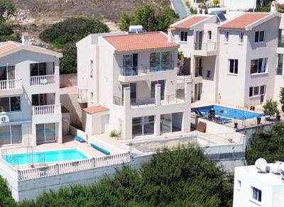 6 BR Villa in Pegeia, Paphos thumbnail 1