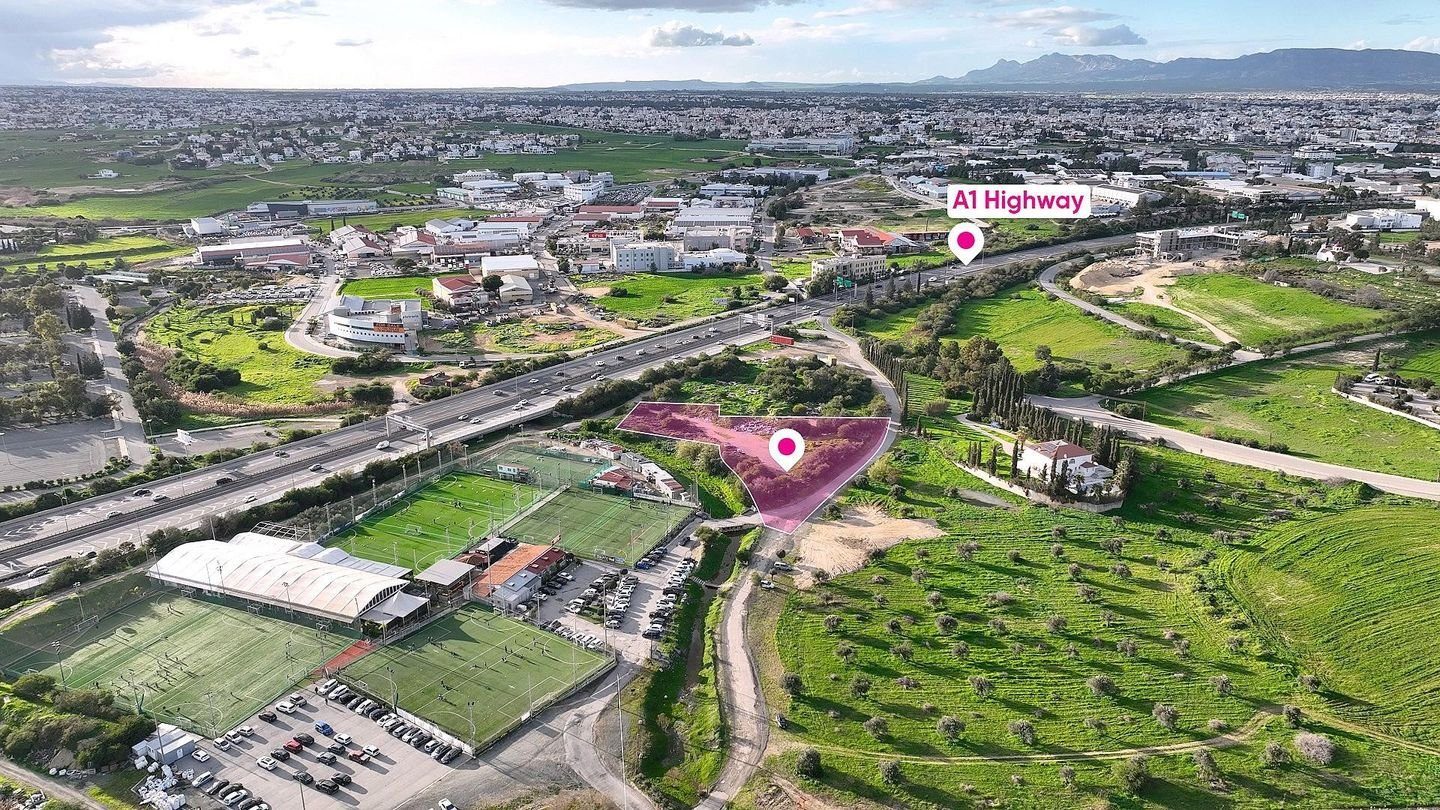 Prime special zone field located in Strovolos, Nicosia, opposite GSP Stadium — photo 2