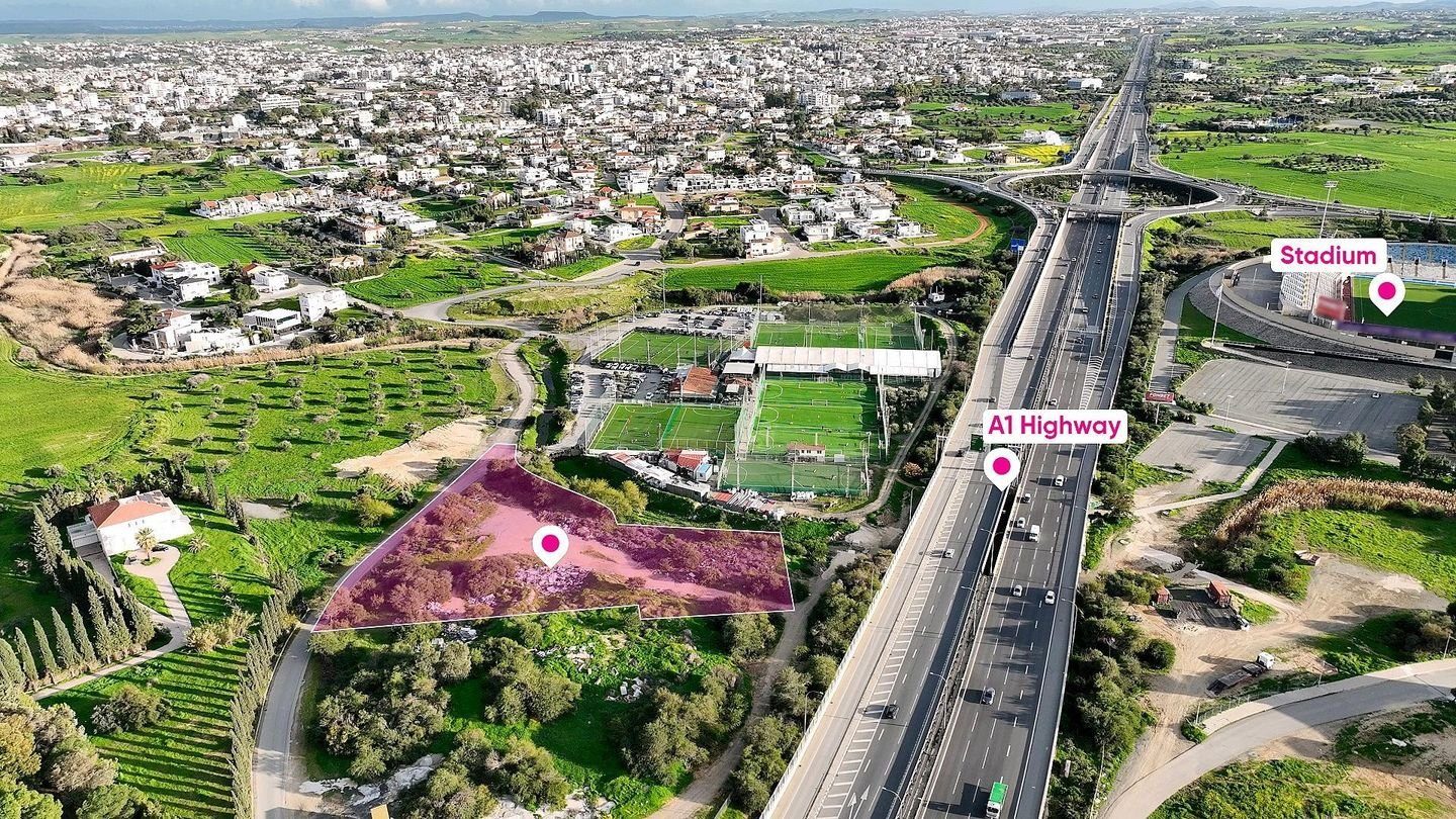Prime special zone field located in Strovolos, Nicosia, opposite GSP Stadium — photo 3