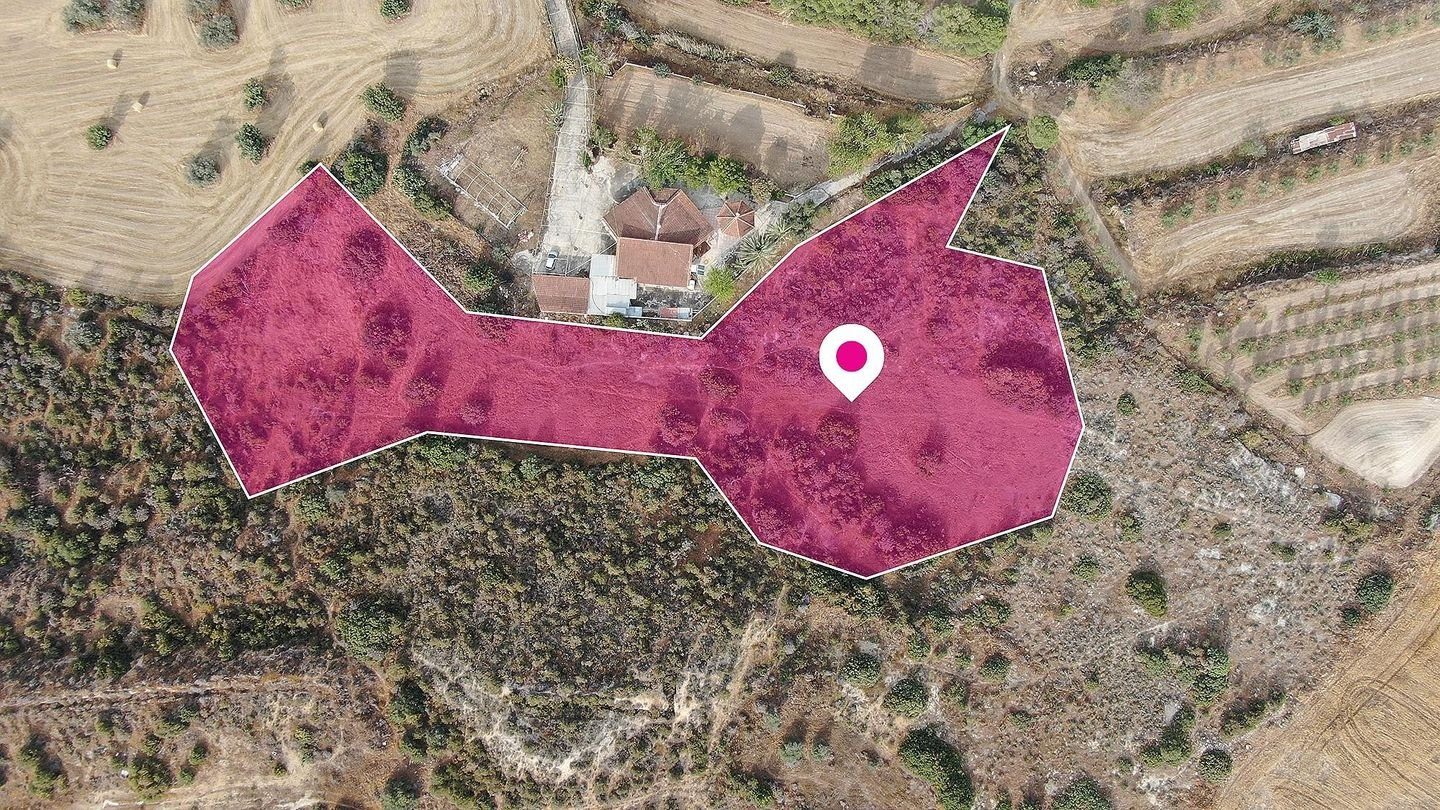 Residential field in Choirokoitia, Larnaca photo 3