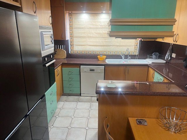 4 BR Apartment in Agios Tychonas, Limassol photo 7