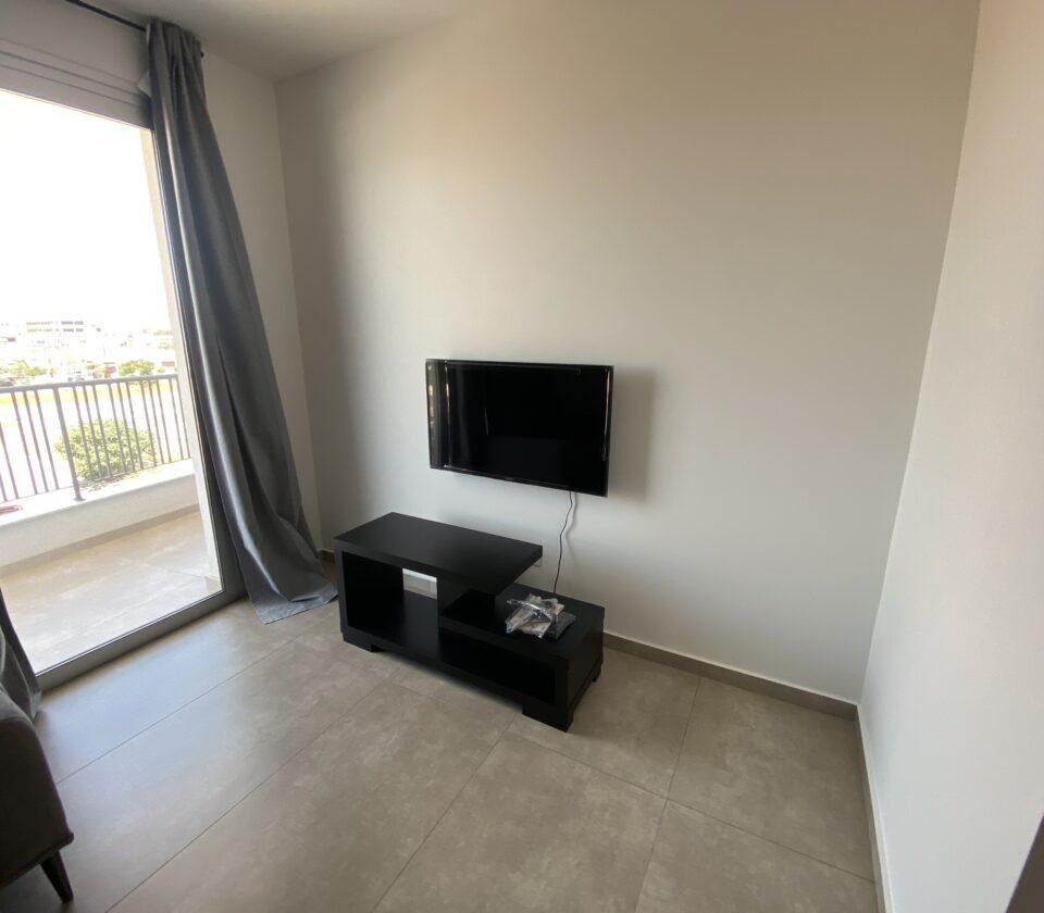 2 BR Apartment in Agios Spyridon, Limassol — photo 3
