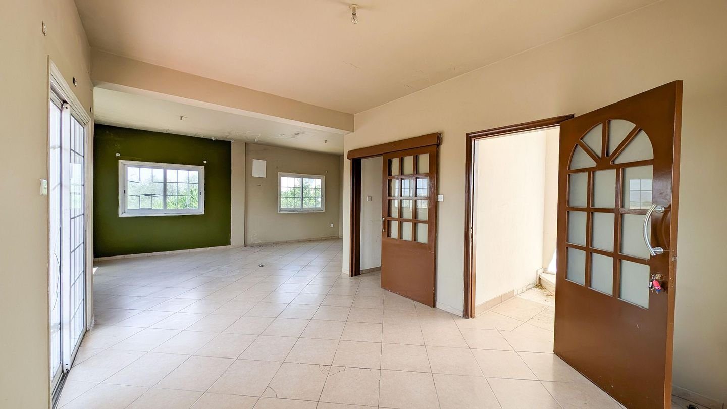 Three-Bedroom Detached House in Lympia, Nicosia photo 18