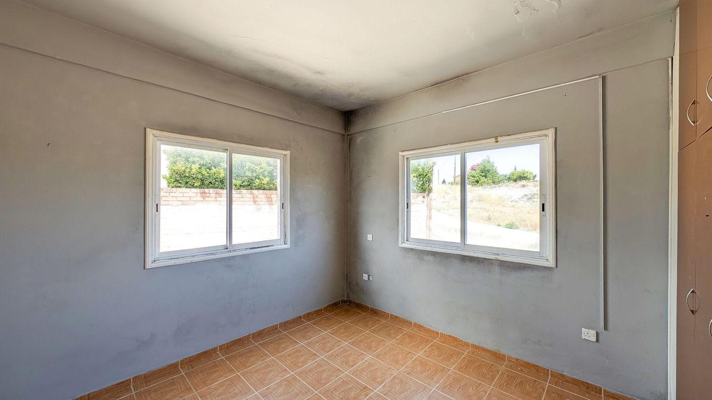 Three-Bedroom Detached House in Lympia, Nicosia photo 37