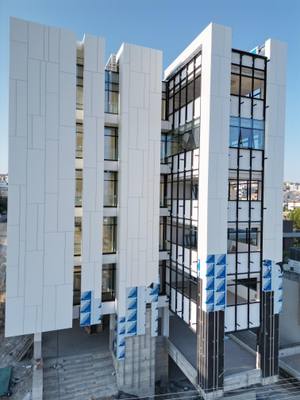 Fifth floor + roof garden of an office building in Limassol thumbnail 5