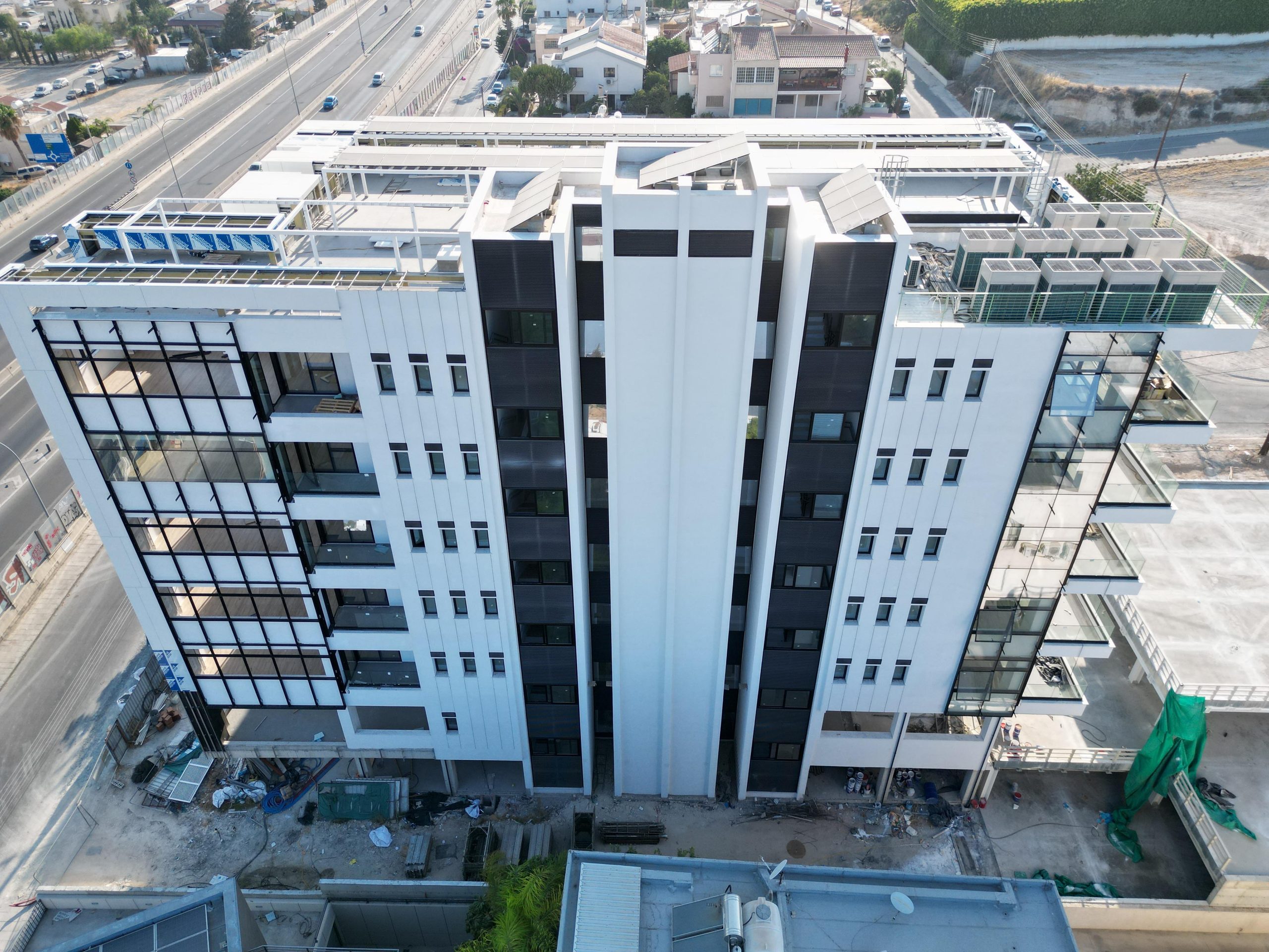 Fifth floor + roof garden of an office building in Limassol photo 4