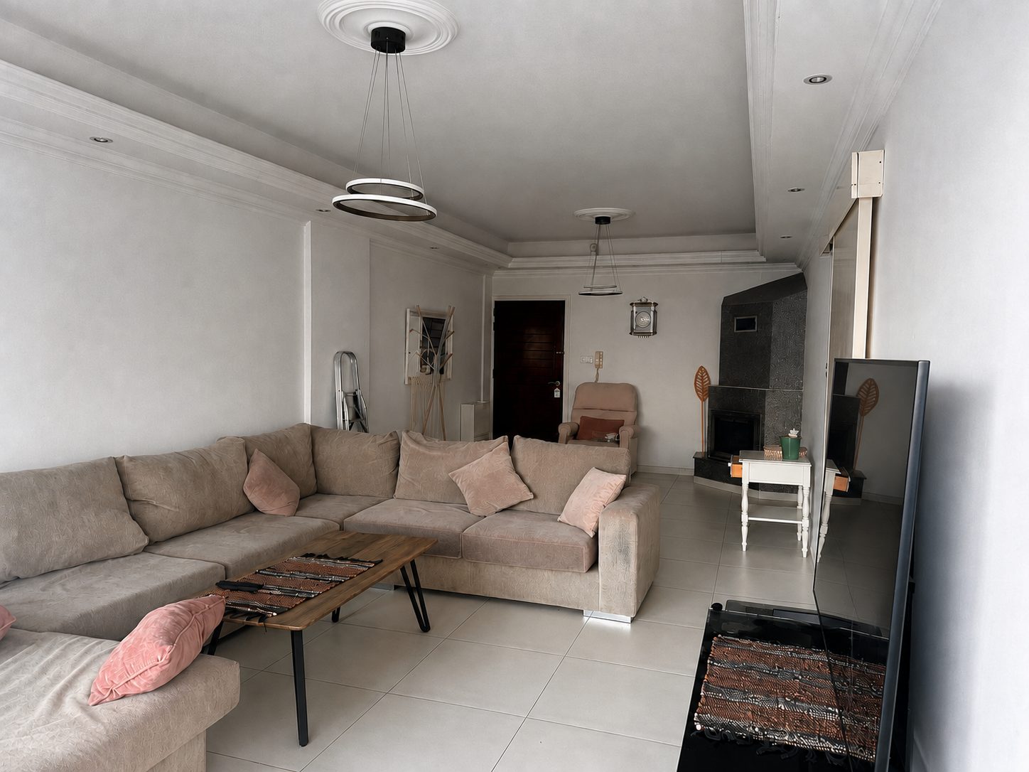 3 BR Apartment with Sea View in Neapolis, Limassol photo 3