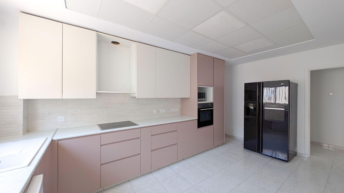 Three-Bedroom Apartment in Panagia, Nicosia photo 9