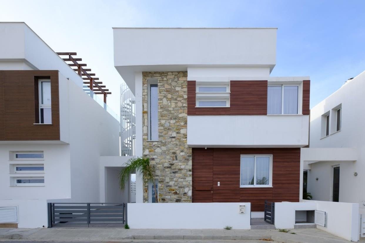 5 BR House in Dromolaxia, Larnaca