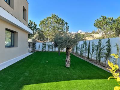 4 BR Villa in Agios Tychonas, Limassol thumbnail 24