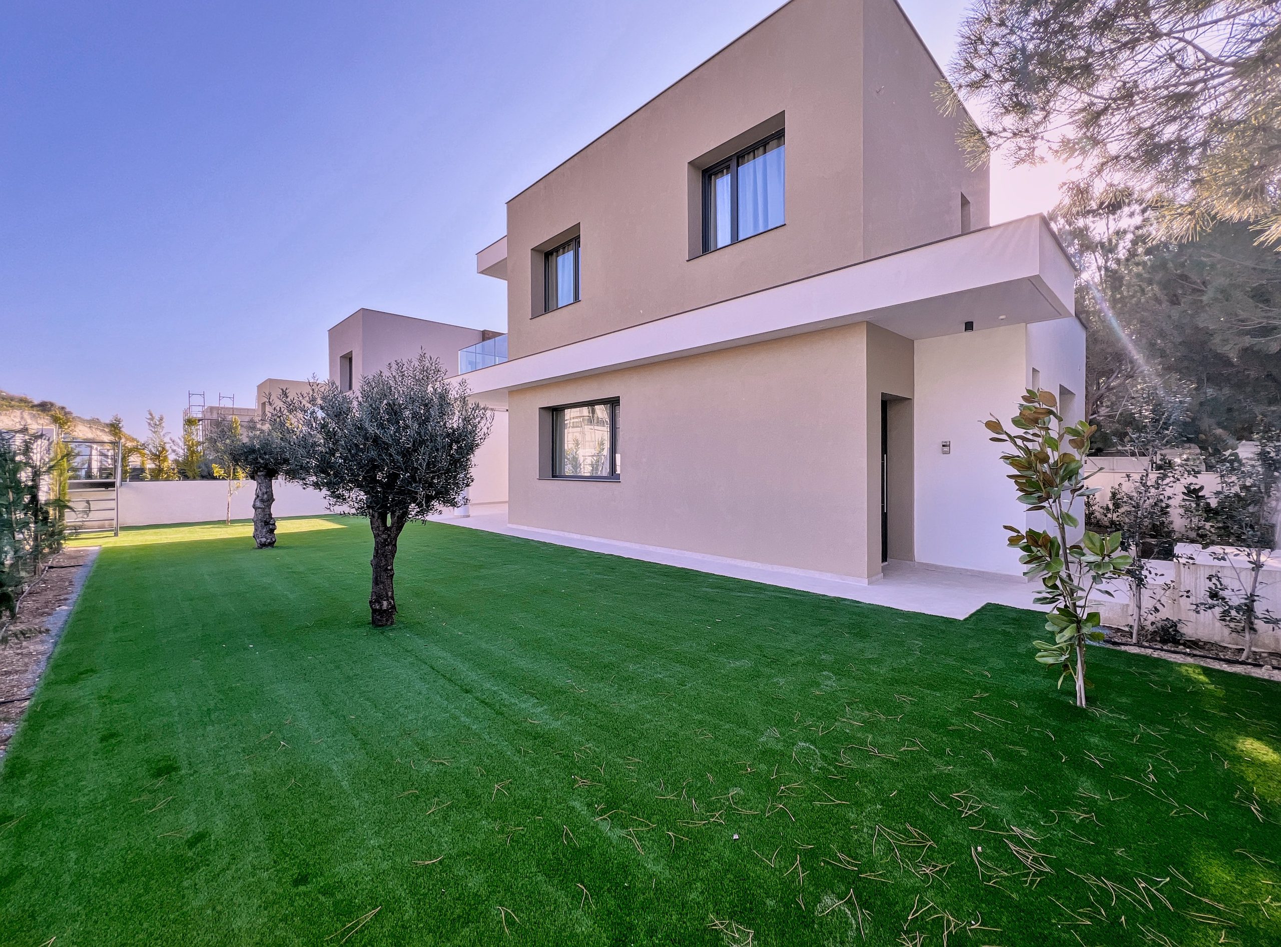 4 BR Villa in Agios Tychonas, Limassol photo 24