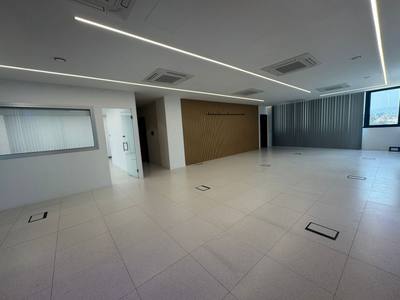 Whole Floor Office in Agios Spyridon, Limassol thumbnail 4