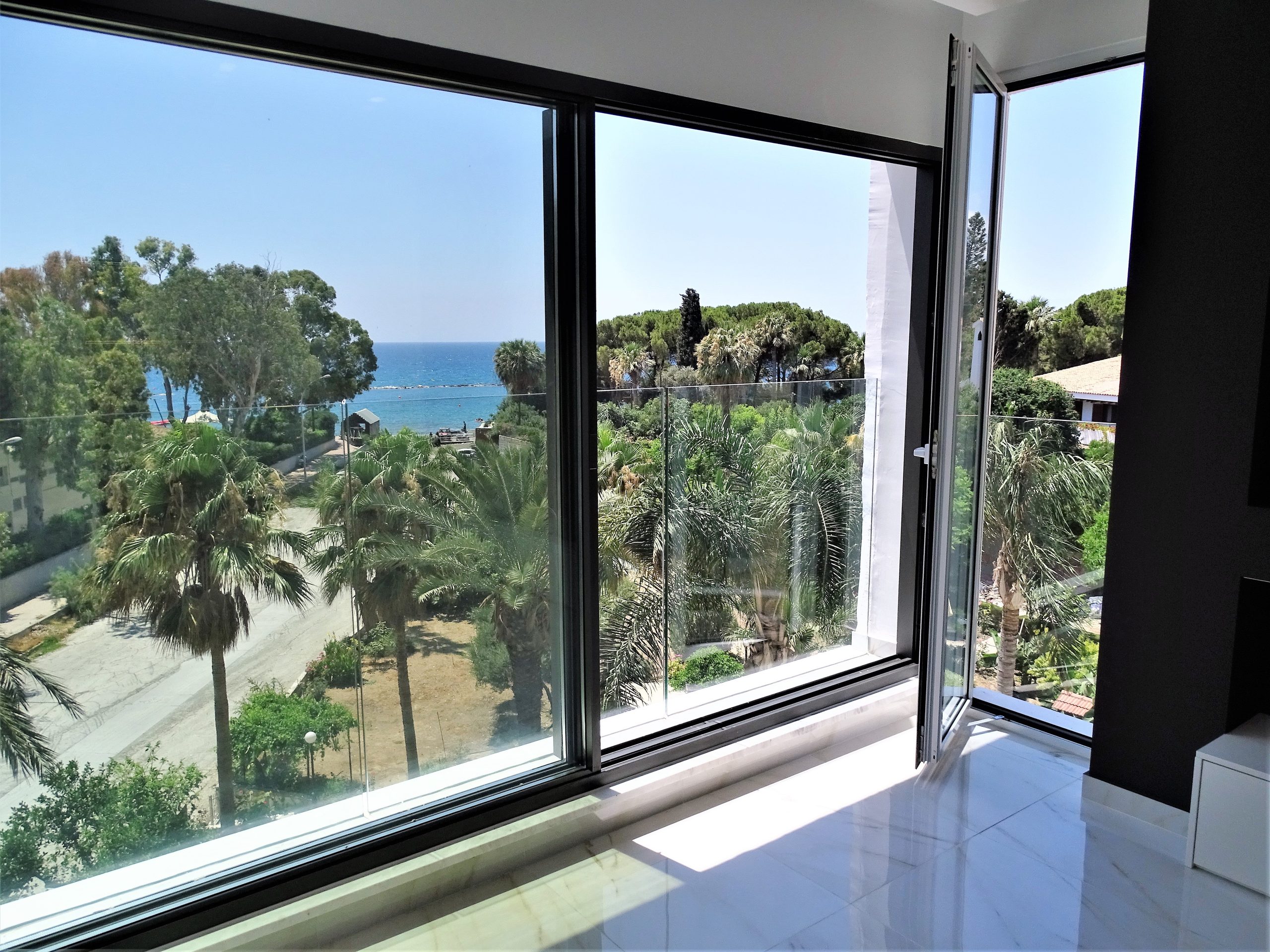 3 BR Apartment in Germasogeia, Limassol photo 3