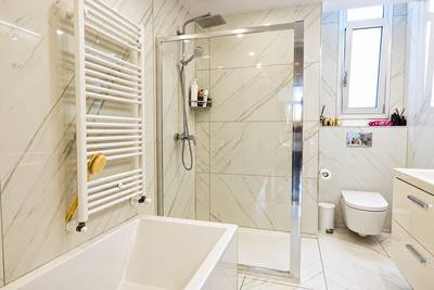 4 BR Villa with Private Swimming Pool in Agios Athanasios, Limassol thumbnail 16