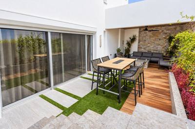 4 BR Villa with Private Swimming Pool in Agios Athanasios, Limassol thumbnail 26