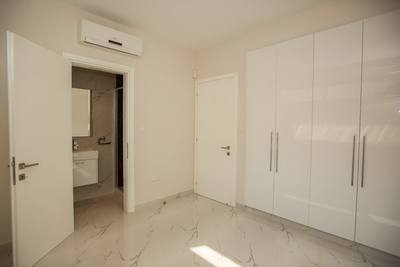 4 BR Villa in Agios Tychonas, Limassol thumbnail 14