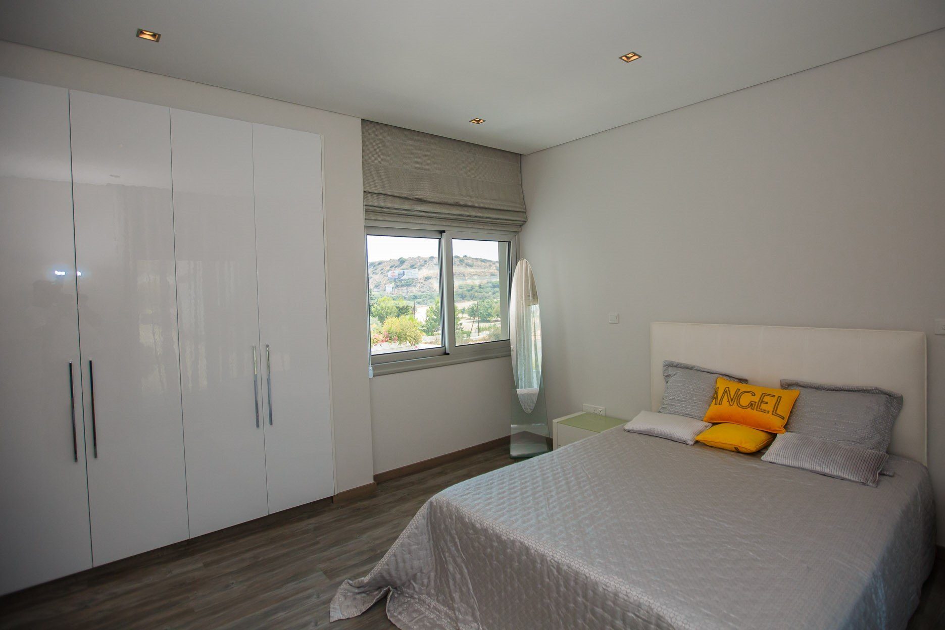 4 BR Villa in Agios Tychonas, Limassol photo 12