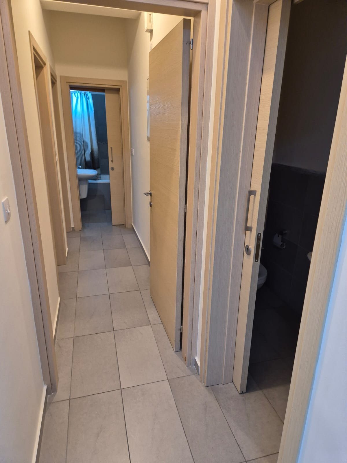 2 BR Apartment in Mesa Geitonia, Limassol — photo 8