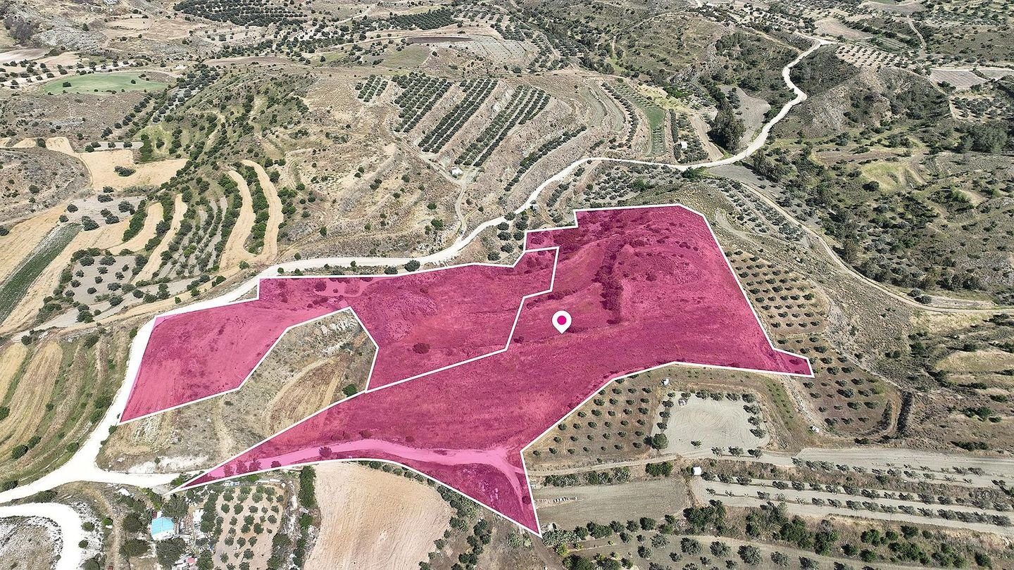 Two adjacent Agricultural Fields in Pera, Nicosia photo 1