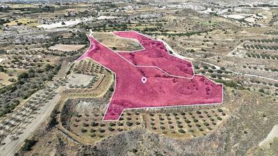 Two adjacent Agricultural Fields in Pera, Nicosia thumbnail 4
