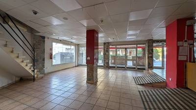 Shop with mezzanine in Agios Antonios, Nicosia thumbnail 11