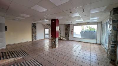 Shop with mezzanine in Agios Antonios, Nicosia thumbnail 9