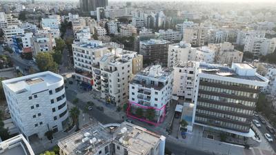 Shop with mezzanine in Agios Antonios, Nicosia thumbnail 5