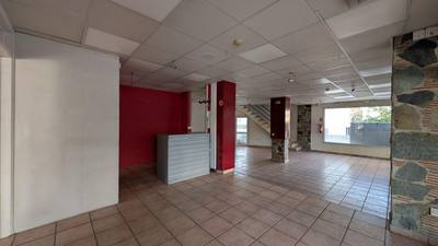 Shop with mezzanine in Agios Antonios, Nicosia thumbnail 8