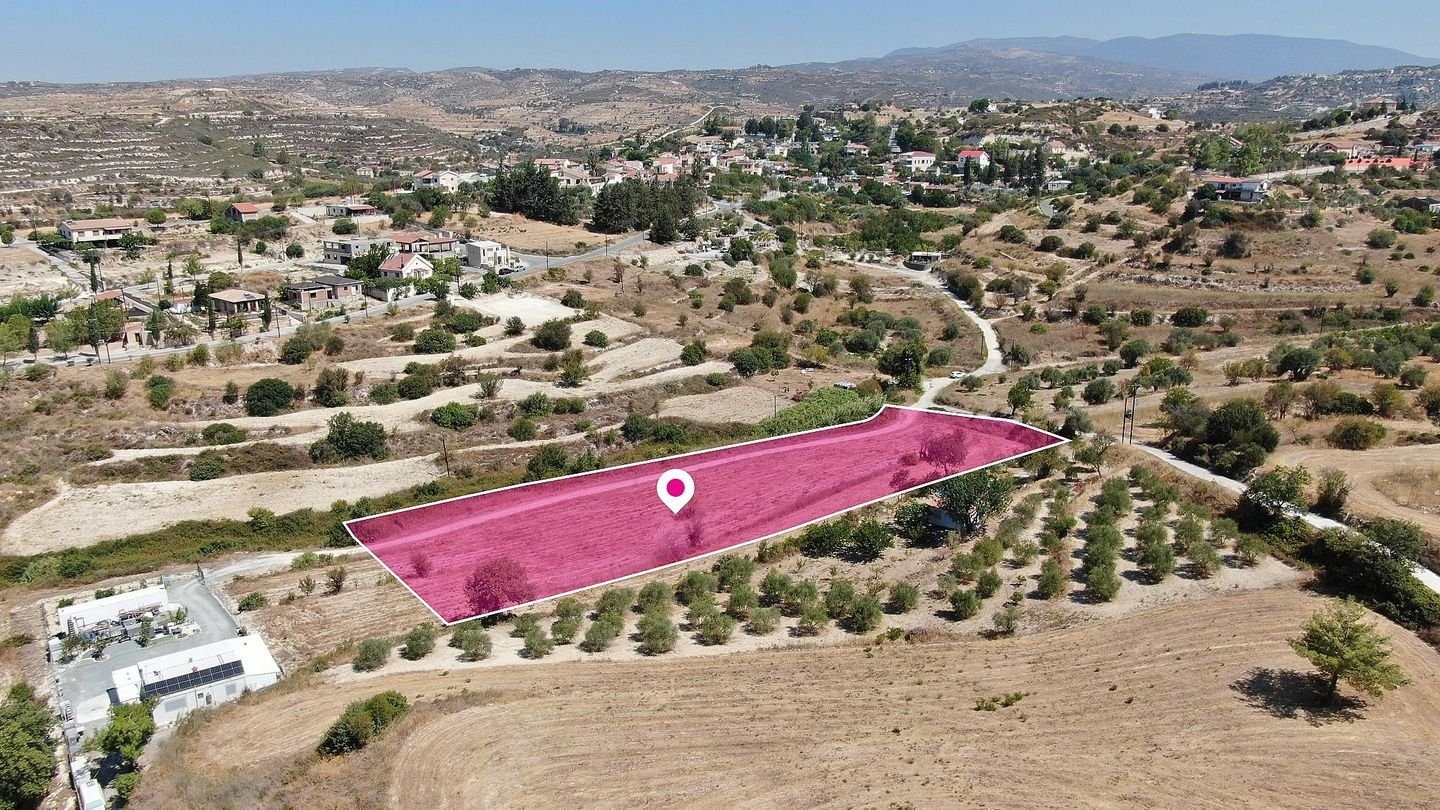 Field in Agios Amvrosios, Limassol photo 4