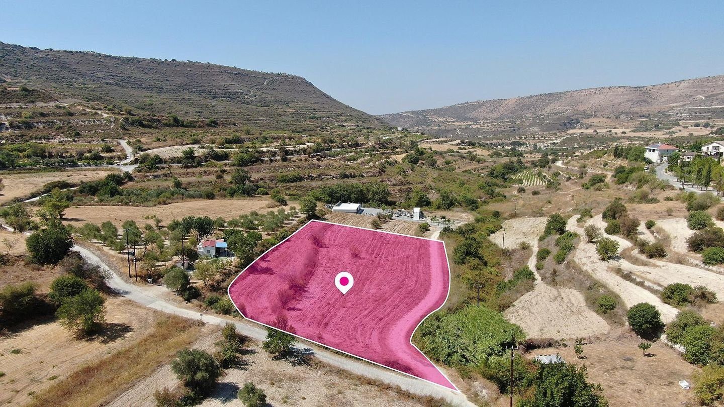 Field in Agios Amvrosios, Limassol photo 2