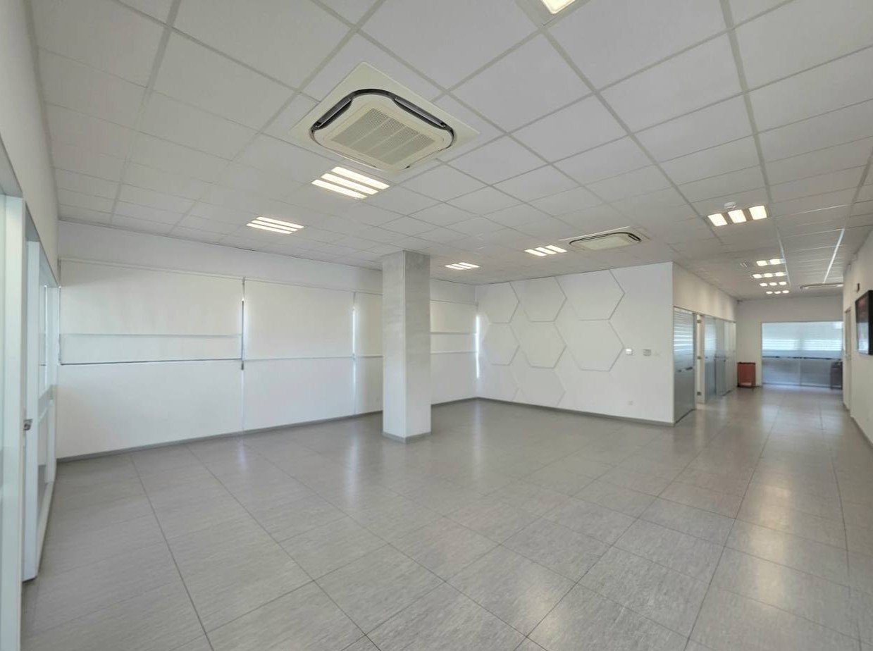 Entire 3rd Floor Office in Petrou Kai Pavlou, Limassol photo 4