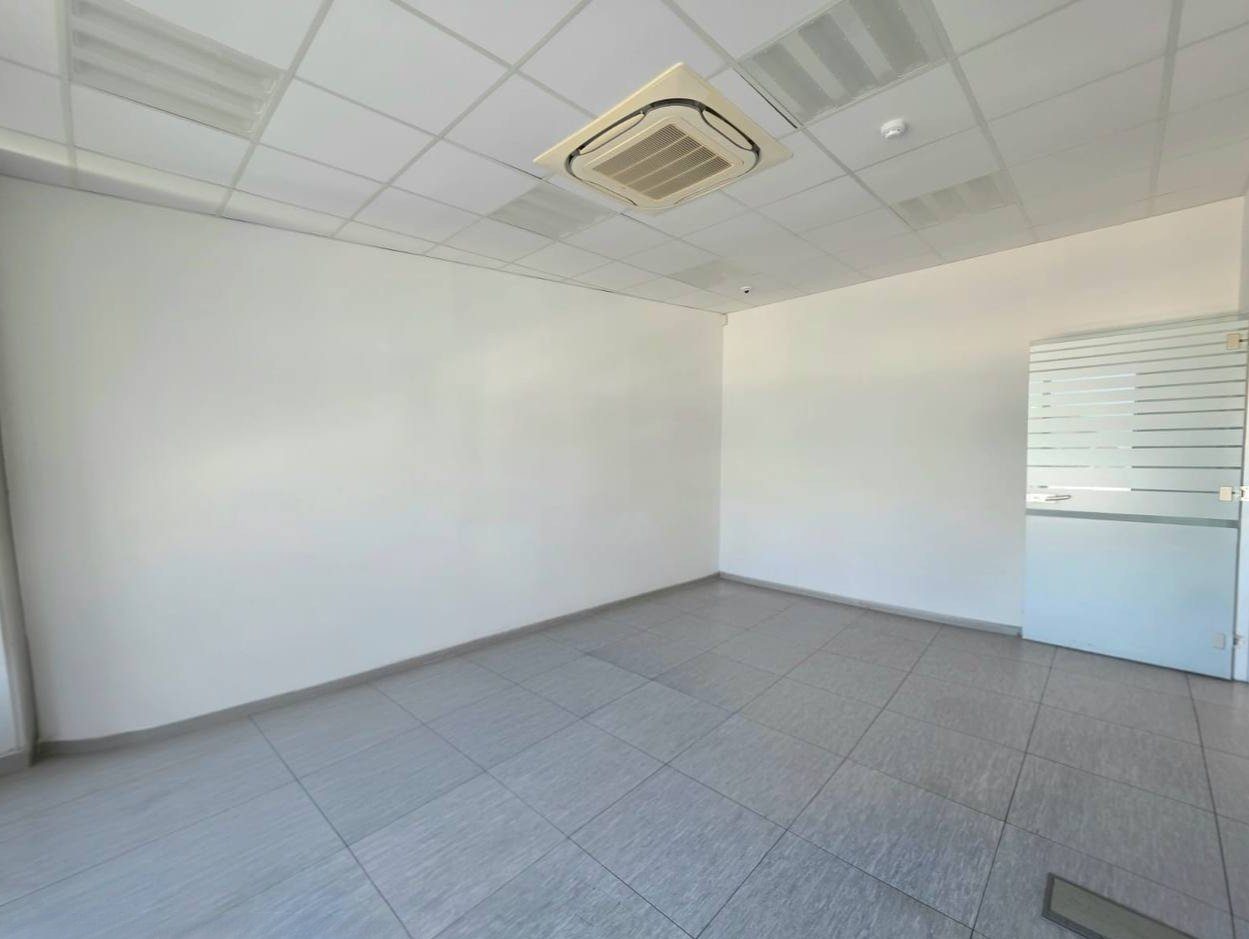 Entire 3rd Floor Office in Petrou Kai Pavlou, Limassol photo 7